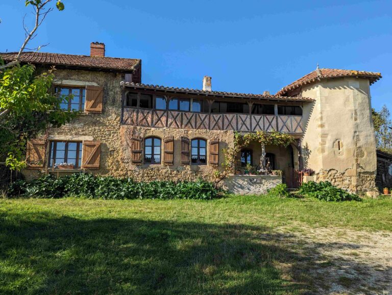 PXL 20231010 090301840 768x578